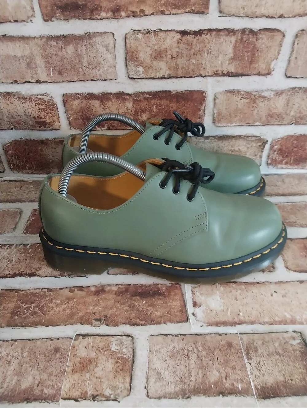 Pre-owned Dr. Martens 1461